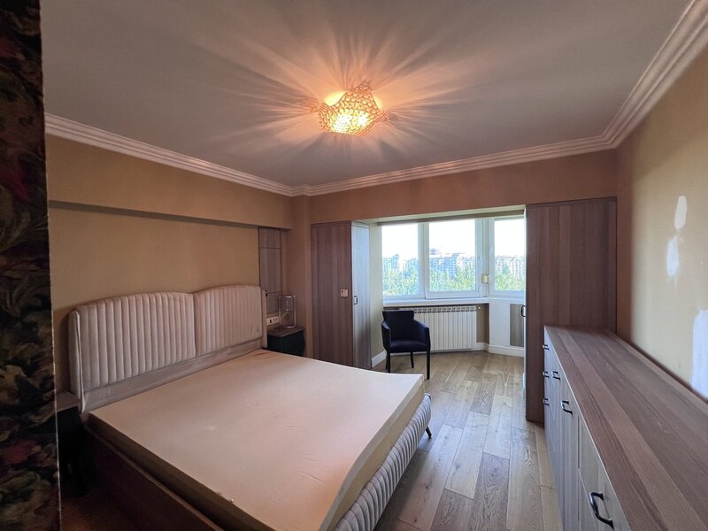 Bd. Unirii, apartament smart home, 3 camere, centrala proprie.